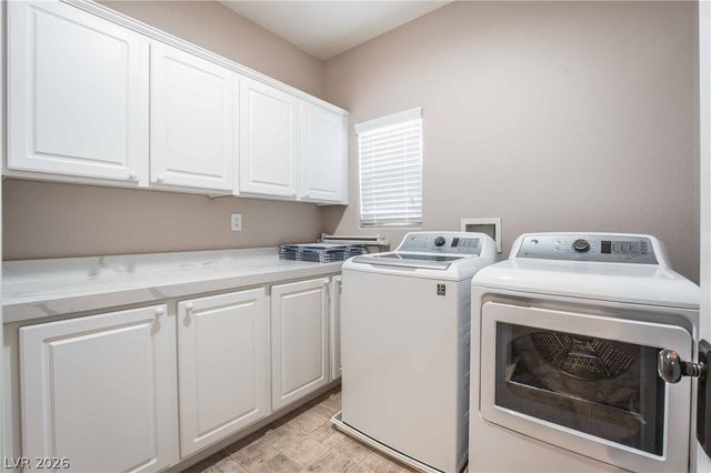 220 VIA MEZZA LUNA Court, Henderson, NV 89011