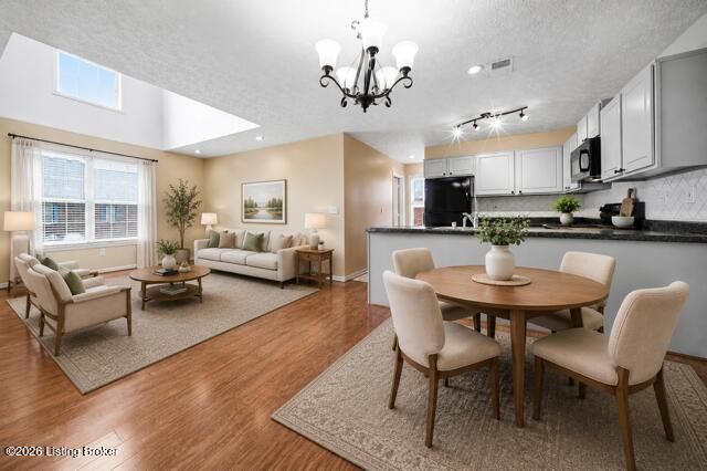 8514 Grand Neptune Dr, Louisville, KY 40228