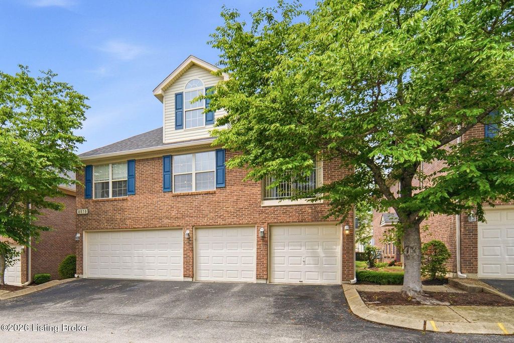 8514 Grand Neptune Dr, Louisville, KY 40228