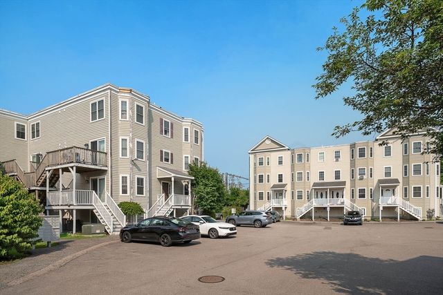 17 Business Ter 17, Boston, MA 02136