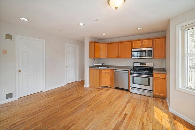 17 Business Ter 17, Boston, MA 02136