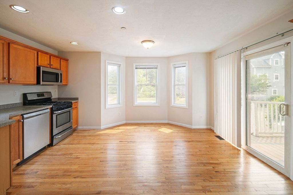 17 Business Ter 17, Boston, MA 02136