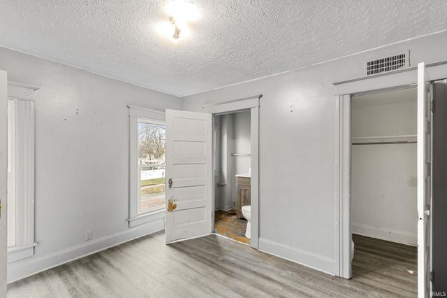 415 N 2nd Street, Elkhart, IN 46516