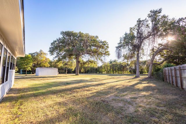 107 Spring Creek Street, Waco, TX 76705