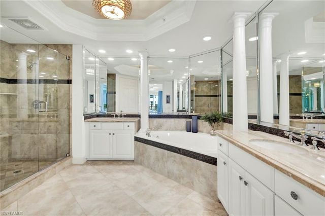 295 Grande WAY 306, Naples, FL 34110