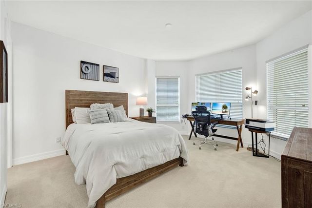 295 Grande WAY 306, Naples, FL 34110