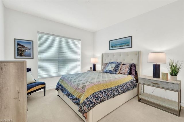 295 Grande WAY 306, Naples, FL 34110