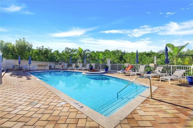 295 Grande WAY 306, Naples, FL 34110