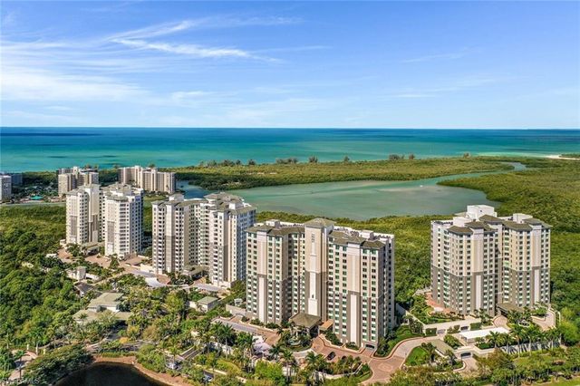 295 Grande WAY 306, Naples, FL 34110