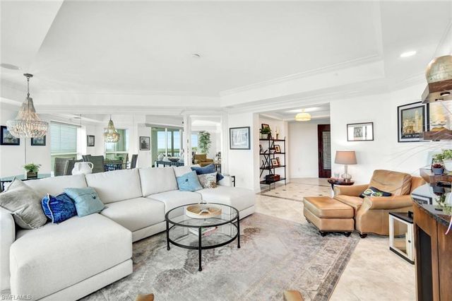 295 Grande WAY 306, Naples, FL 34110