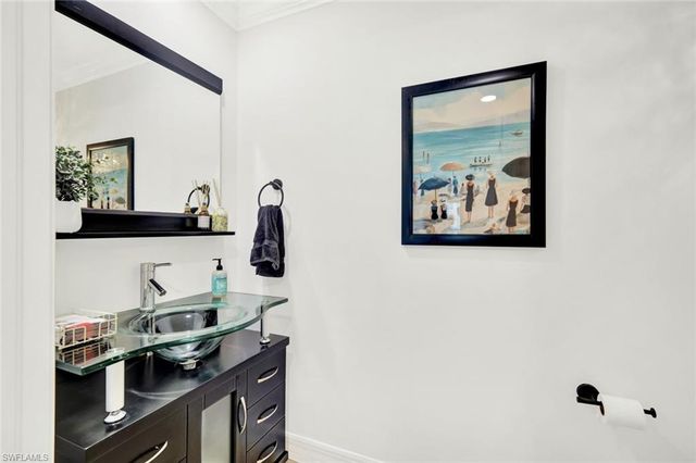 295 Grande WAY 306, Naples, FL 34110