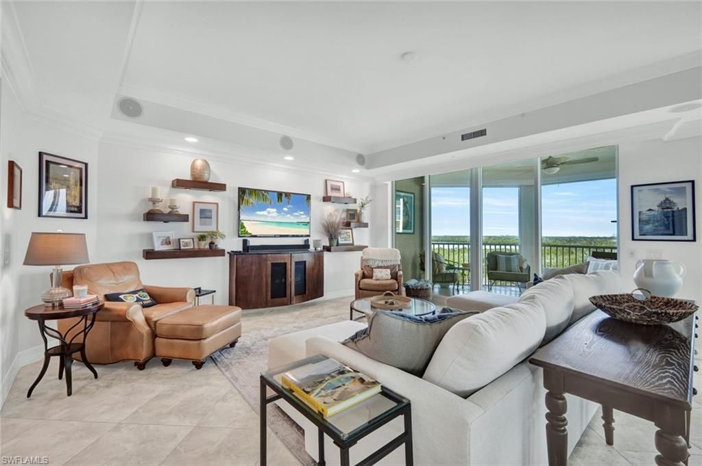 295 Grande WAY 306, NAPLES, FL 34110 — photo 3