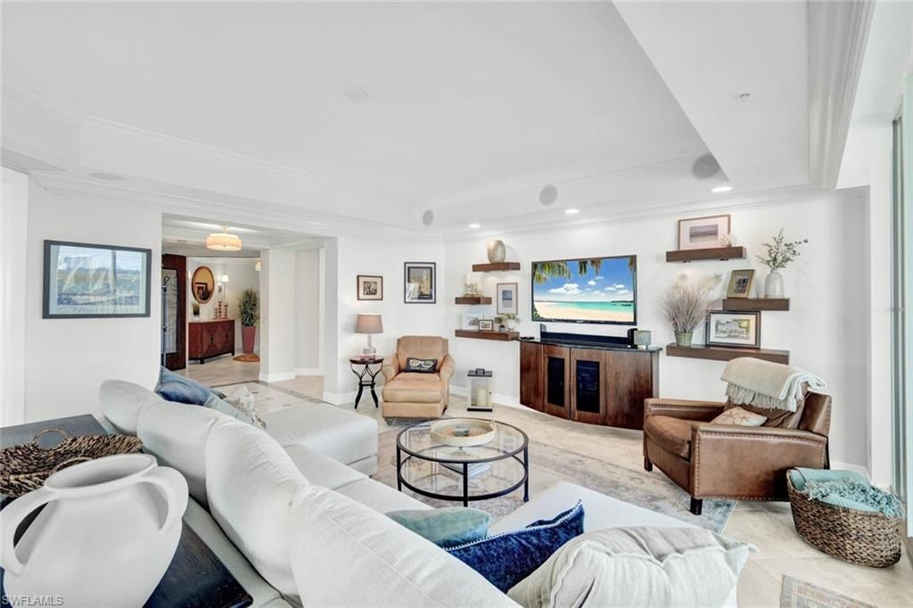 295 Grande WAY 306, NAPLES, FL 34110 — photo 4
