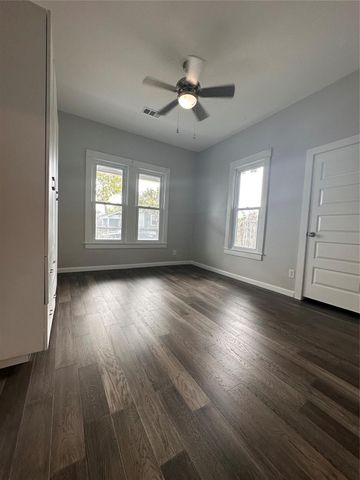 205 Vincent Street, Houston, TX 77009