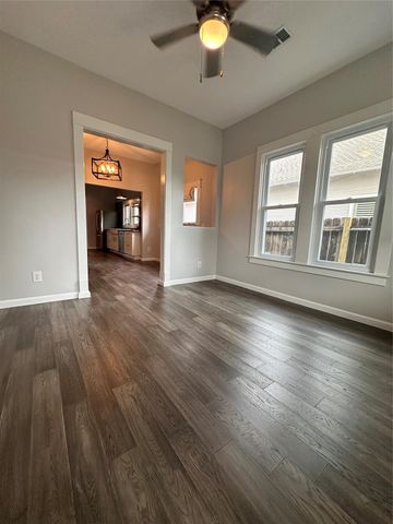 205 Vincent Street, Houston, TX 77009