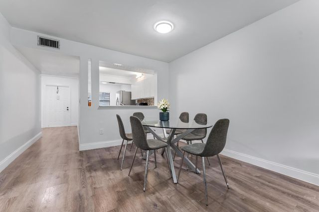 7843 Willow Spring Drive 612, Lake Worth, FL 33467