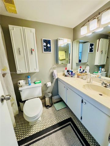 18181 NE 31st Court PH03, Aventura, FL 33160