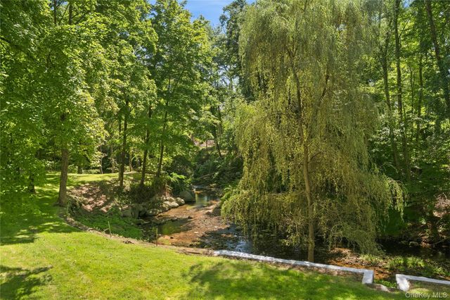 3 Demarest Mill Road, West Nyack, NY 10994