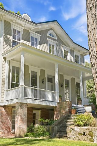 3 Demarest Mill Road, West Nyack, NY 10994