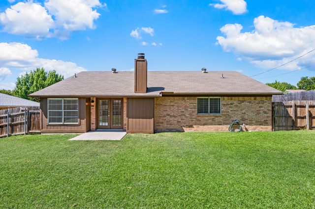 6312 Beetle Drive, Watauga, TX 76148