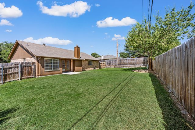 6312 Beetle Drive, Watauga, TX 76148