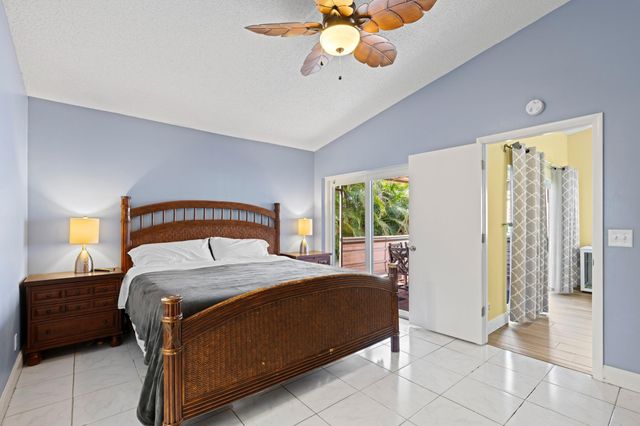 8584 Shawe Way, Boca Raton, FL 33433