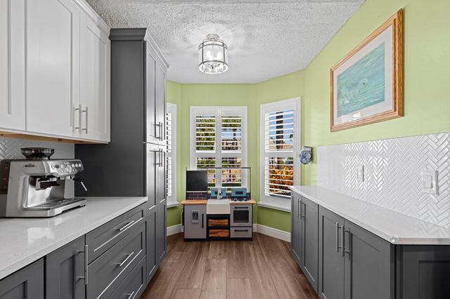 8584 Shawe Way, Boca Raton, FL 33433