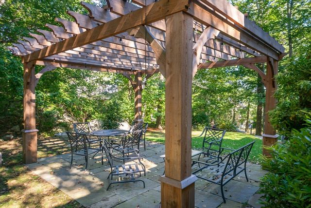 94 Atlantic Avenue 1, Cohasset, MA 02025