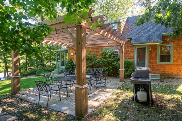 94 Atlantic Avenue 1, Cohasset, MA 02025