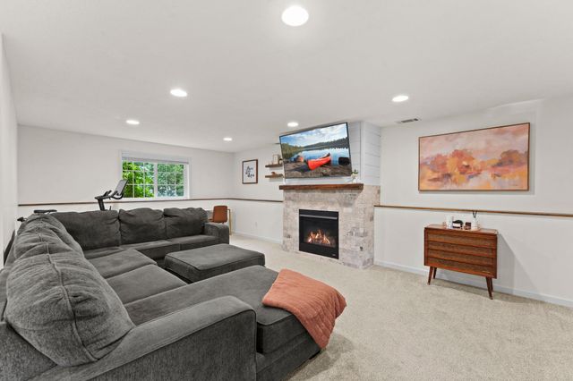 8537 Xylite Street NE, Blaine, MN 55449