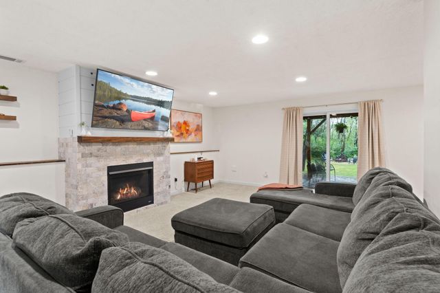 8537 Xylite Street NE, Blaine, MN 55449