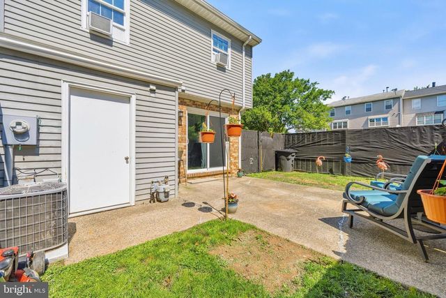 15001 CHERRYDALE DR, Woodbridge, VA 22193