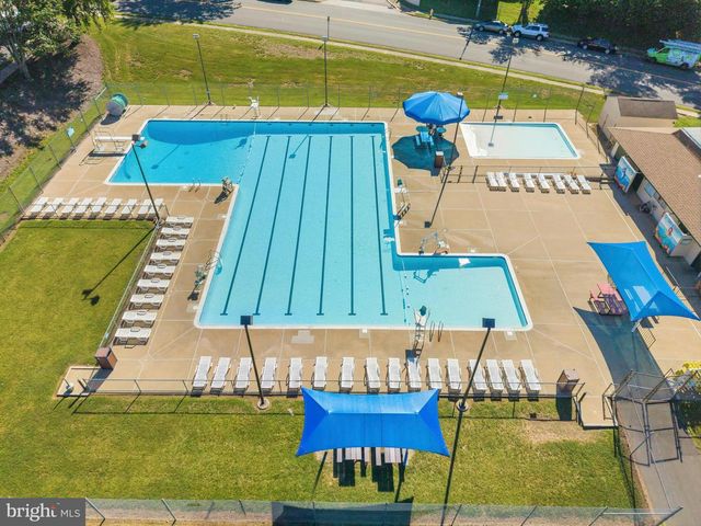 15001 CHERRYDALE DR, Woodbridge, VA 22193