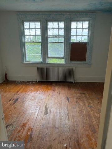 10420 MILLER RD, Oakton, VA 22124