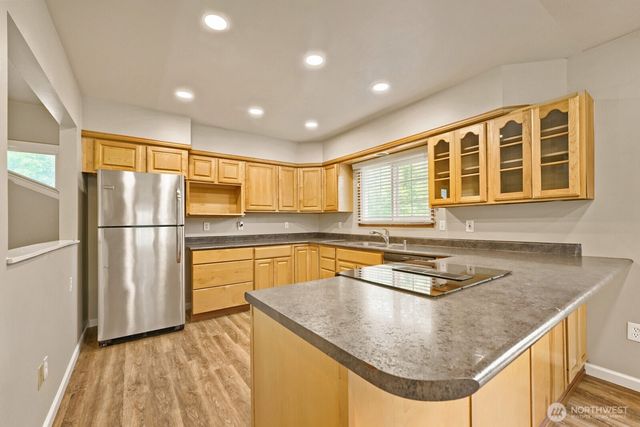 19401 8th Avenue S, Des Moines, WA 98148
