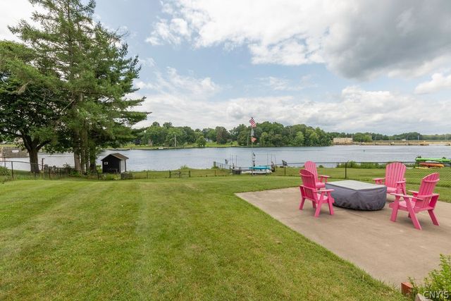 21 State Street, Schroeppel, NY 13135