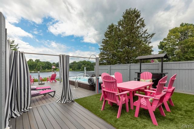 21 State Street, Schroeppel, NY 13135