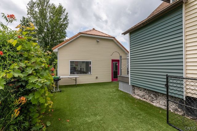 21 State Street, Schroeppel, NY 13135