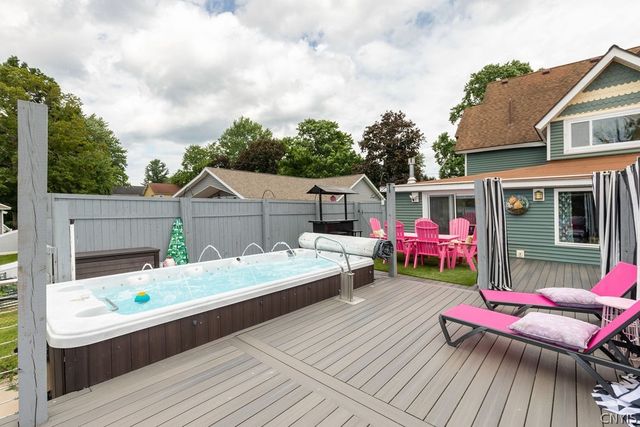 21 State Street, Schroeppel, NY 13135