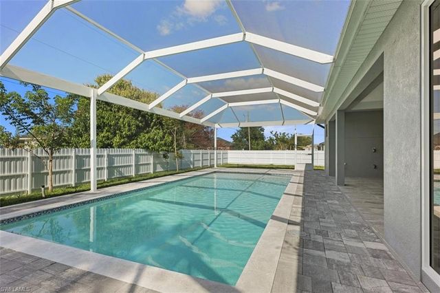 1123 NE 10th ST, Cape Coral, FL 33909