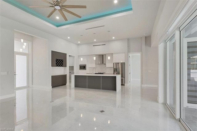 1123 NE 10th ST, Cape Coral, FL 33909