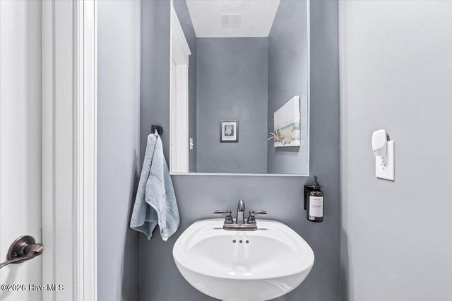 504 Abbey Road, Carthage, NC 28327