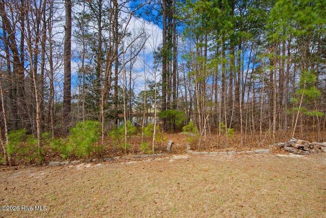 504 Abbey Road, Carthage, NC 28327