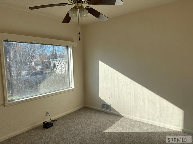 1028 N 9th Avenue, Pocatello, ID 83201