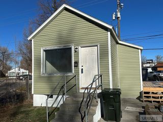 1028 N 9th Avenue, Pocatello, ID 83201
