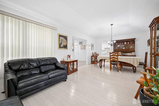 2 Winslow Road, Monroe, NJ 08831