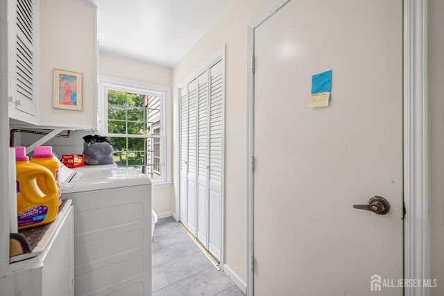 2 Winslow Road, Monroe, NJ 08831