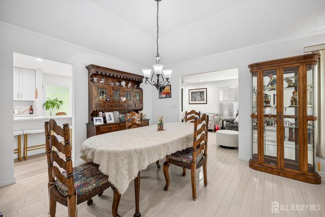 2 Winslow Road, Monroe, NJ 08831