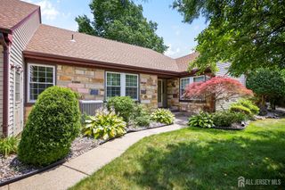 2 Winslow Road, Monroe, NJ 08831