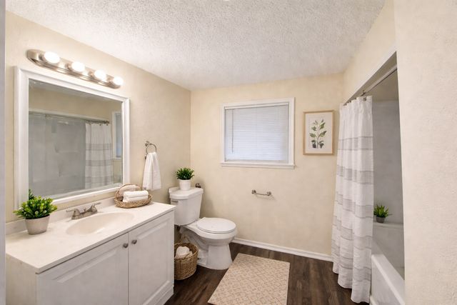 2806 E Atoll Drive, Dallas, TX 75216